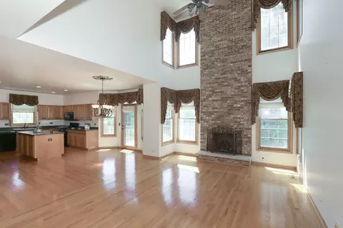 5405 Fox Path Ln, Hoffman Estates, IL 60192 photo 16