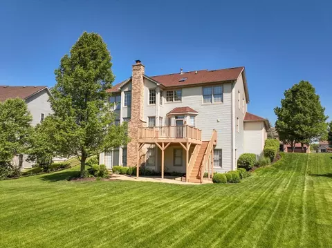 5405 Fox Path Ln, Hoffman Estates, IL 60192 photo 2