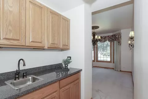 5405 Fox Path Ln, Hoffman Estates, IL 60192 photo 12