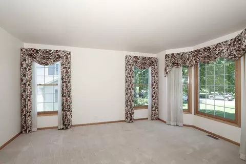 5405 Fox Path Ln, Hoffman Estates, IL 60192 photo 18