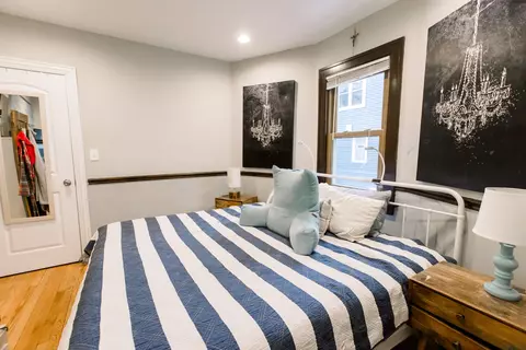 Bedroom - 125 E North Ave, Elmhurst, IL 60126 photo 1 of 8