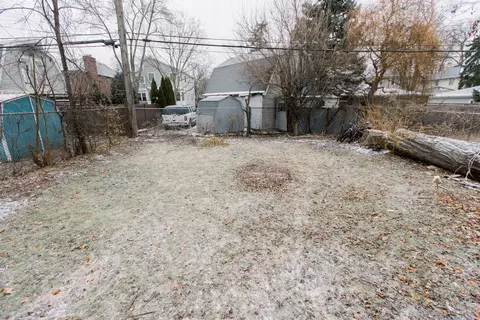 Exterior - 125 E North Ave, Elmhurst, IL 60126 photo 6 of 9