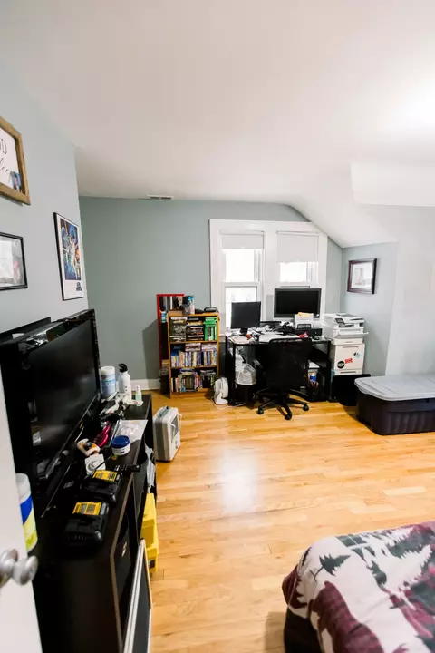 Bedroom - 125 E North Ave, Elmhurst, IL 60126 photo 3 of 8