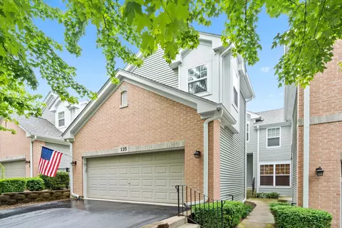 135 Hummingbird Way, Bartlett, IL 60103