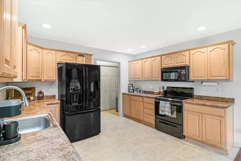 610 Clovis Ct, Sidney, IL 61877 photo 16