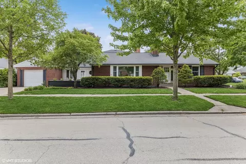701 S Catherine Ave, La Grange, IL 60525