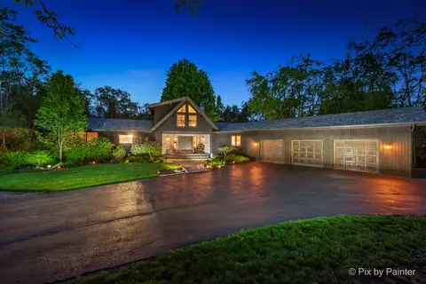 3804 Ridge Rd, Spring Grove, IL 60081