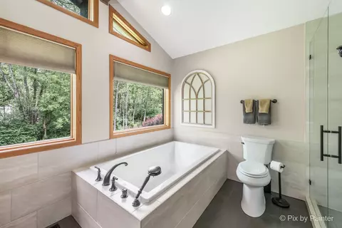 Bath - 3804 Ridge Rd, Spring Grove, IL 60081 photo 2 of 5