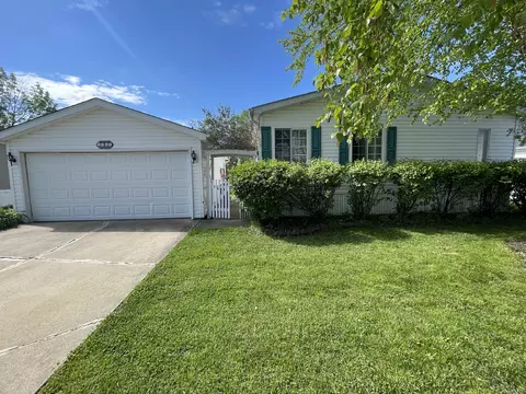 5045 Wing Foot Dr, Monee, IL 60449 photo 2