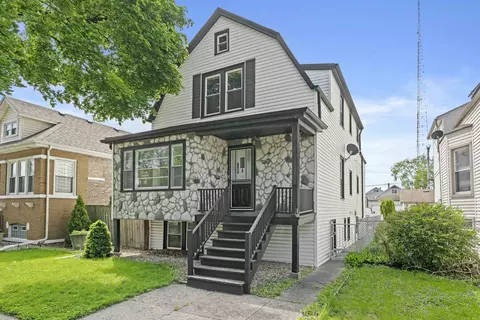 4935 W School St, Chicago, IL 60641