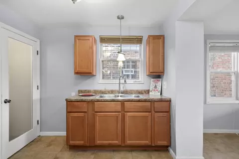 8045 S Artesian Ave, Chicago, IL 60652 photo 10