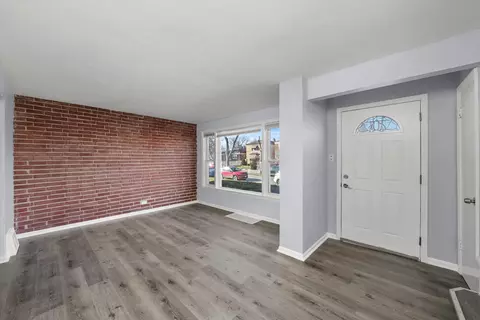 8045 S Artesian Ave, Chicago, IL 60652 photo 18