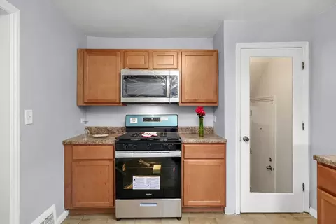 8045 S Artesian Ave, Chicago, IL 60652 photo 12