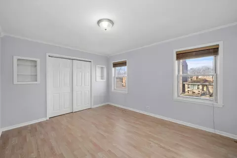 8045 S Artesian Ave, Chicago, IL 60652 photo 3