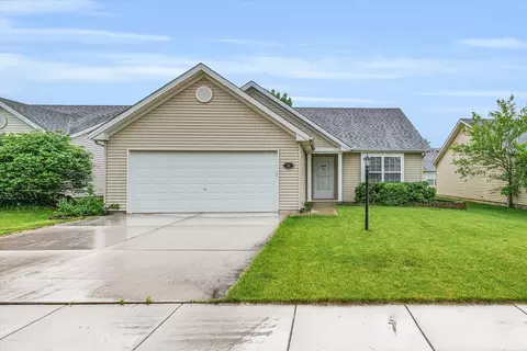 611 Newton Dr, Champaign, IL 61822