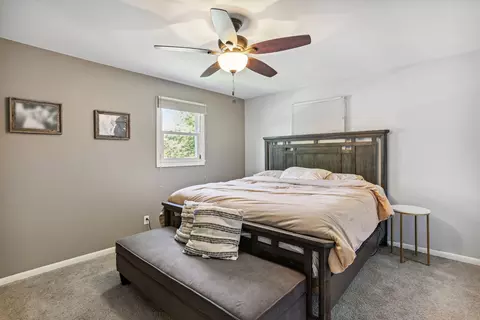 Bedroom - 2802 Rolling Acres Dr, Champaign, IL 61822 photo 1 of 2