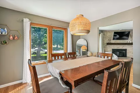 Dining - 2802 Rolling Acres Dr, Champaign, IL 61822 photo 2 of 2