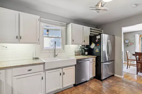 Kitchen - 2802 Rolling Acres Dr, Champaign, IL 61822 photo 3 of 3