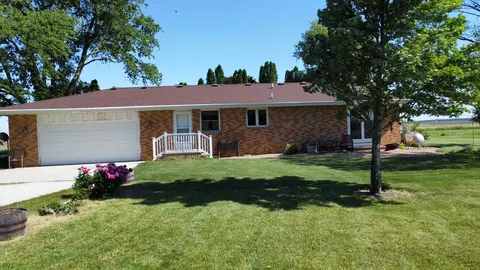 1217 E 2500 North Rd, Ashkum, IL 60911