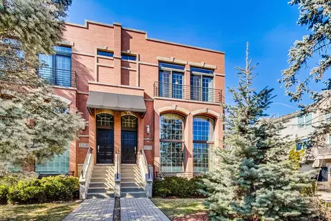 116 S Dee Rd, Park Ridge, IL 60068