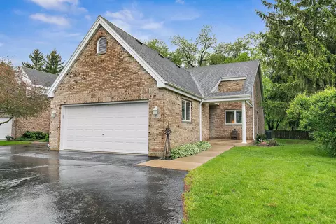 23 Meadow Trl W #23, Dekalb, IL 60115
