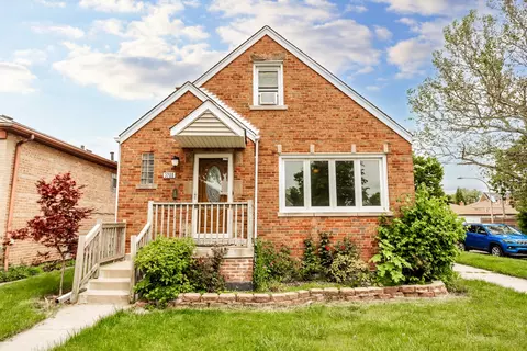 3700 W 69th St, Chicago, IL 60629