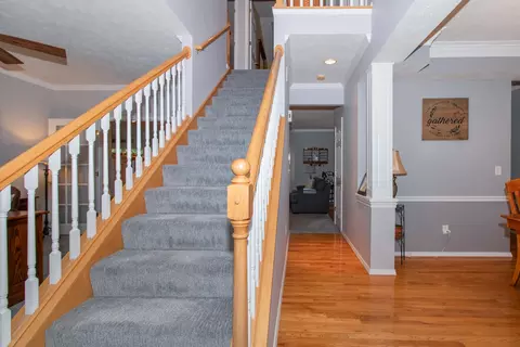 5 Tangle Oaks Ct, Bloomington, IL 61705 photo 3