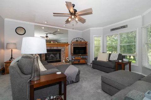 5 Tangle Oaks Ct, Bloomington, IL 61705 photo 18