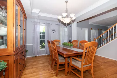 5 Tangle Oaks Ct, Bloomington, IL 61705 photo 9