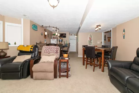 5 Tangle Oaks Ct, Bloomington, IL 61705 photo 42