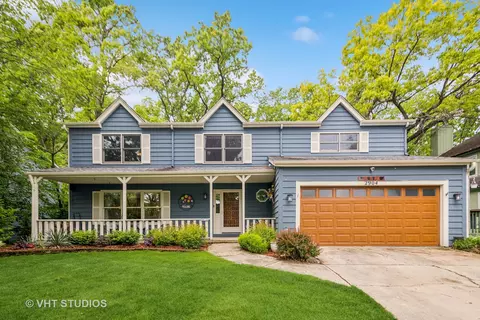 2904 Two Paths Dr, Woodridge, IL 60517