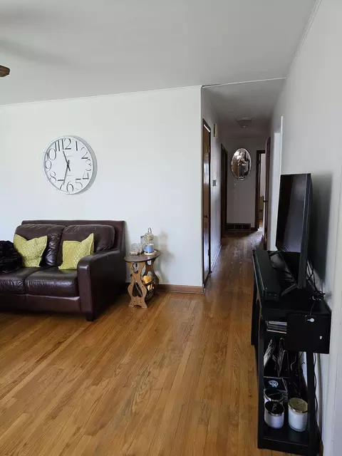 533 High Ridge Rd, Hillside, IL 60162 photo 4