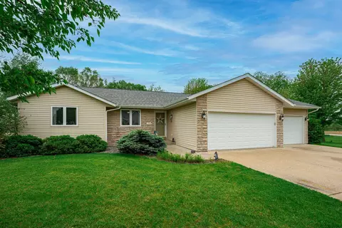 704 Byrnes Dr, Rockton, IL 61072