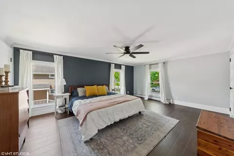 Bedroom - 145 E Pine Ave, Roselle, IL 60172 photo 1 of 3