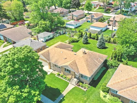 92 N Wolf Rd, Hillside, IL 60162 photo 3