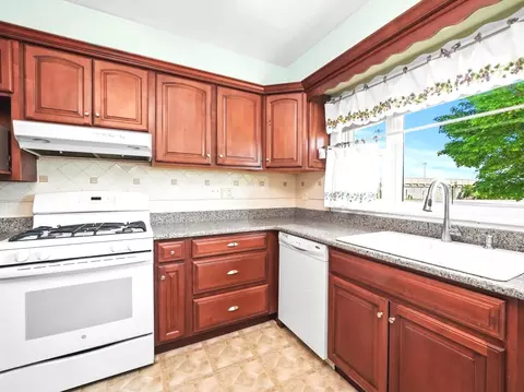 92 N Wolf Rd, Hillside, IL 60162 photo 12