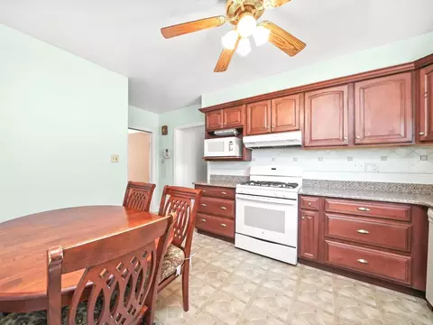 92 N Wolf Rd, Hillside, IL 60162 photo 14