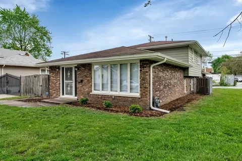 757 Greenbay Ave, Calumet City, IL 60409