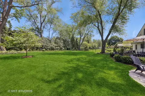 1305 Gamon Rd, Wheaton, IL 60189 photo 4