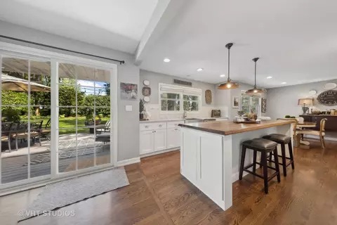 1305 Gamon Rd, Wheaton, IL 60189 photo 12