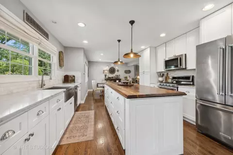 1305 Gamon Rd, Wheaton, IL 60189 photo 13