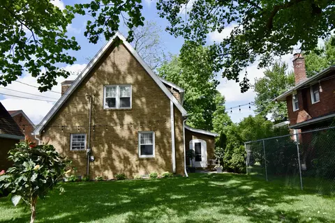 Exterior - 410 Leland St, Bloomington, IL 61701 photo 5 of 5