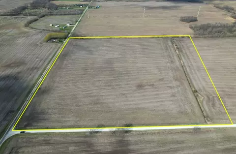 0002 W 5000n Rd, Custer Park, IL 60481