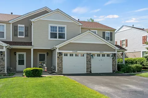 2249 Flagstone Ln, Carpentersville, IL 60110