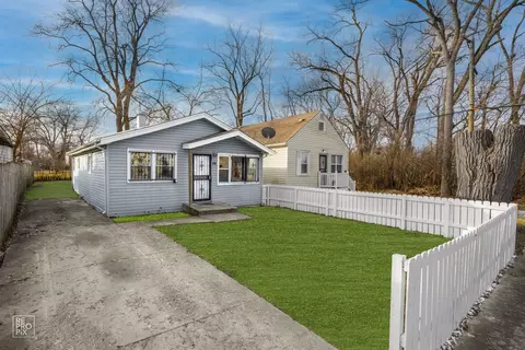 96 W 157th Pl, Harvey, IL 60426