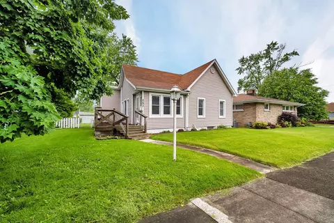 283 N Blaine Ave, Bradley, IL 60915
