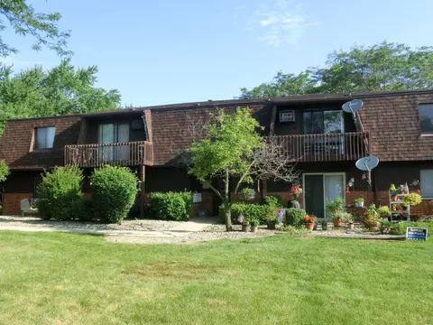 11640 Blackhawk Ct #6, Mokena, IL 60448