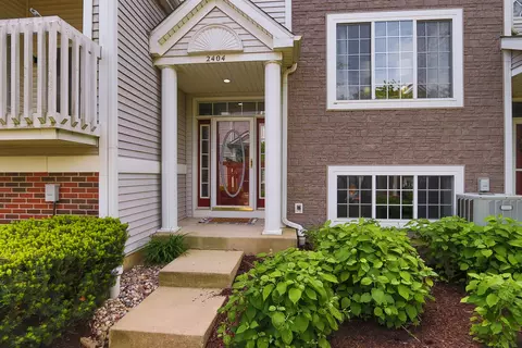 2404 Dawson Ln #2404, Algonquin, IL 60102 photo 2