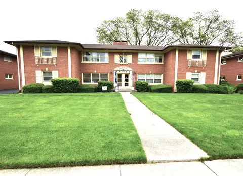 10740 W Cermak Rd #2W, Westchester, IL 60154