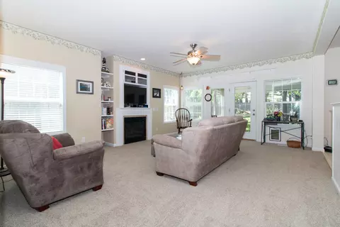 2517 Monica Ln, Bloomington, IL 61704 photo 3